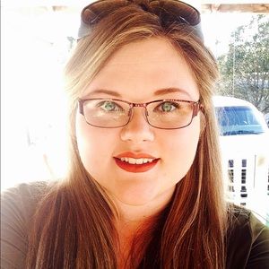 Meet your Posher, Mikayla